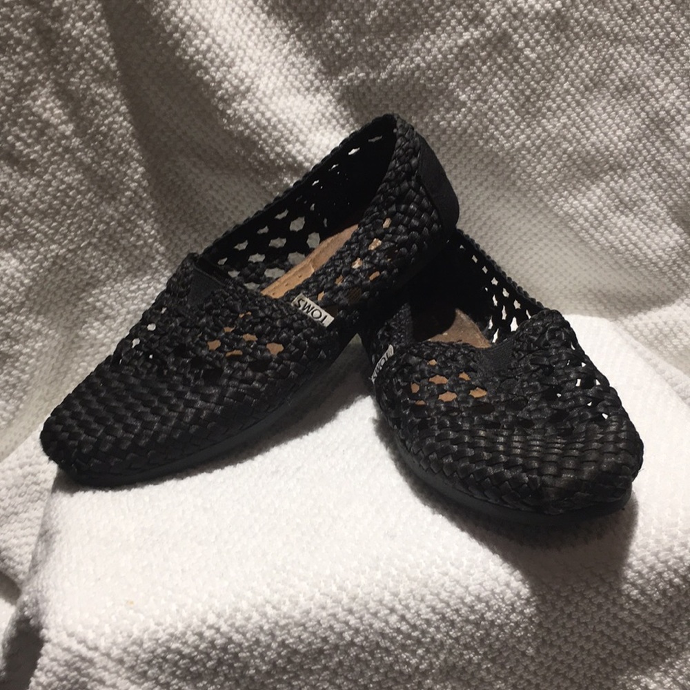 Tom’s women’s in black